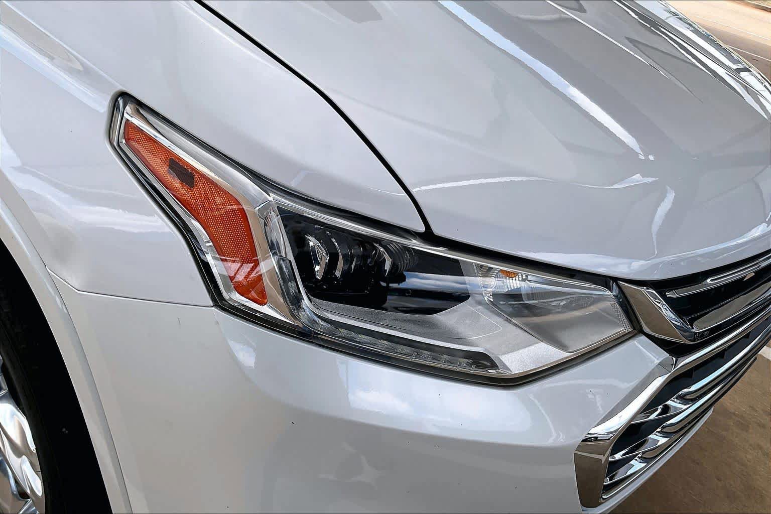Used 2021 Chevrolet Traverse High Country FWD image 26