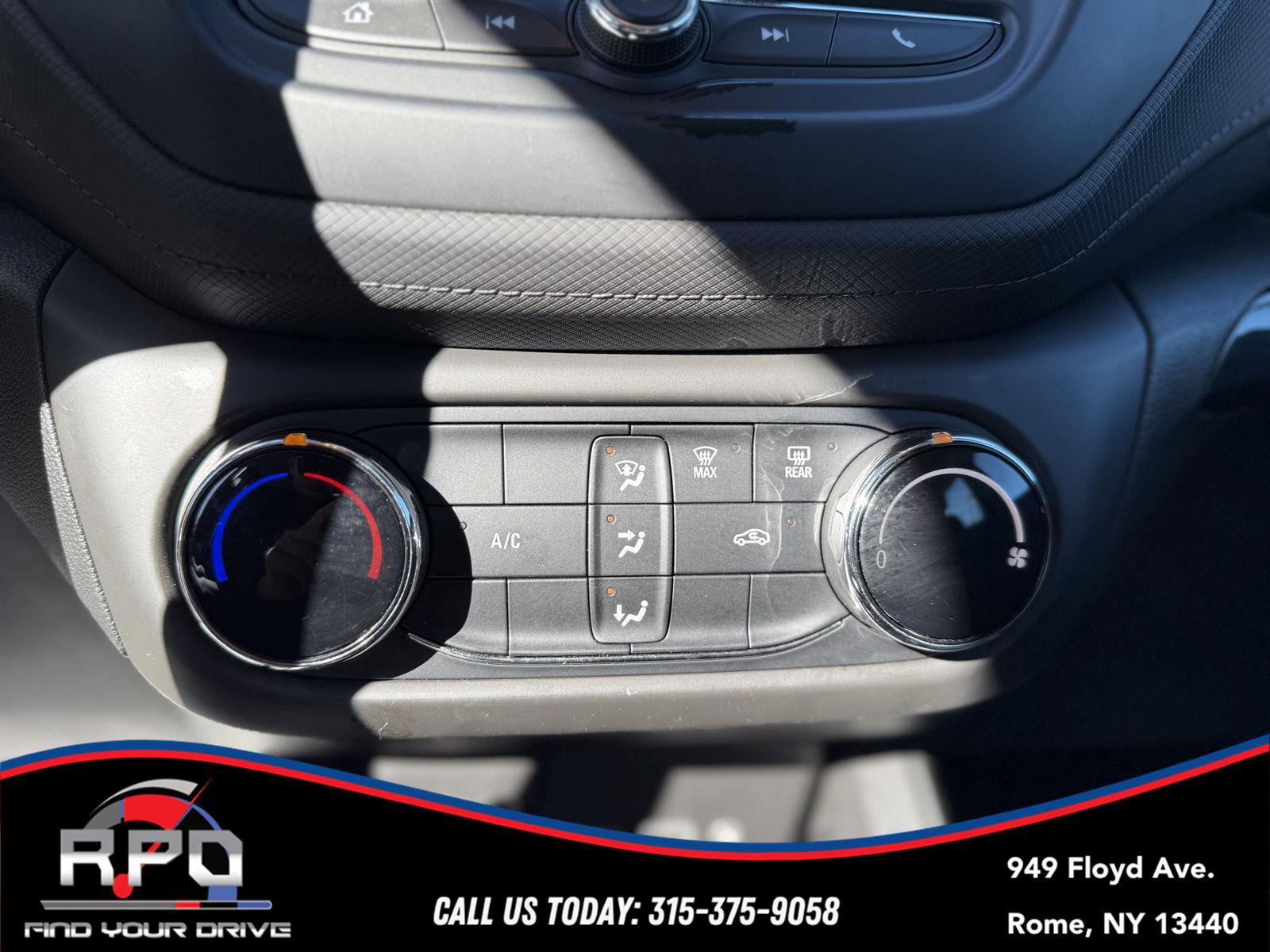 Used 2021 Chevrolet TrailBlazer LS image 24