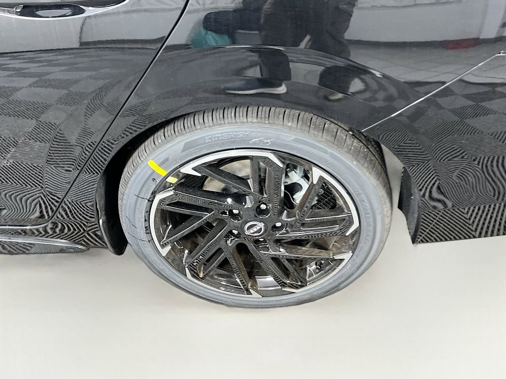 New 2026 Nissan Sentra SR FWD image 26