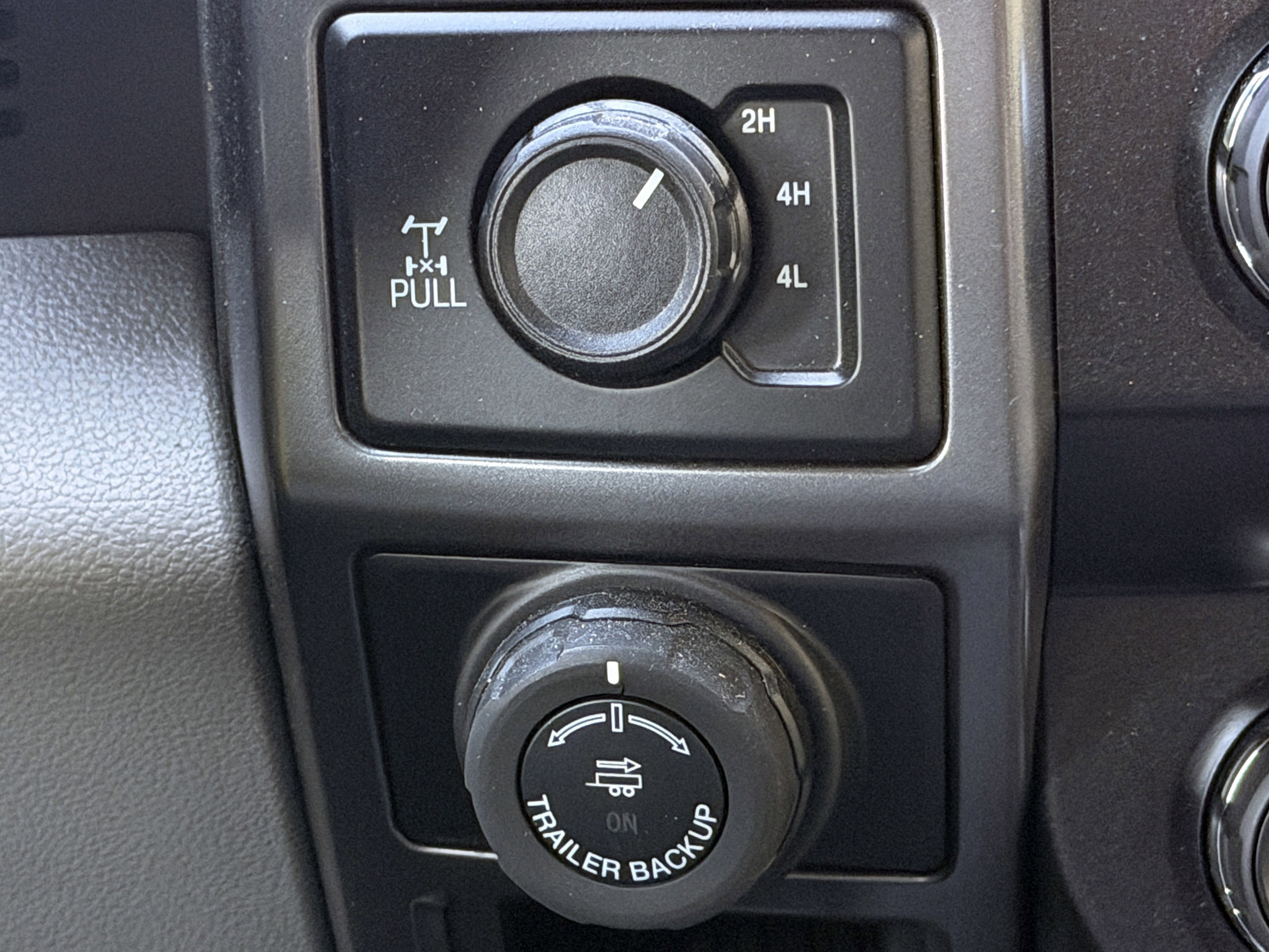 Used 2020 Ford F150 XLT w/ Equipment Group 302A Luxury image 13