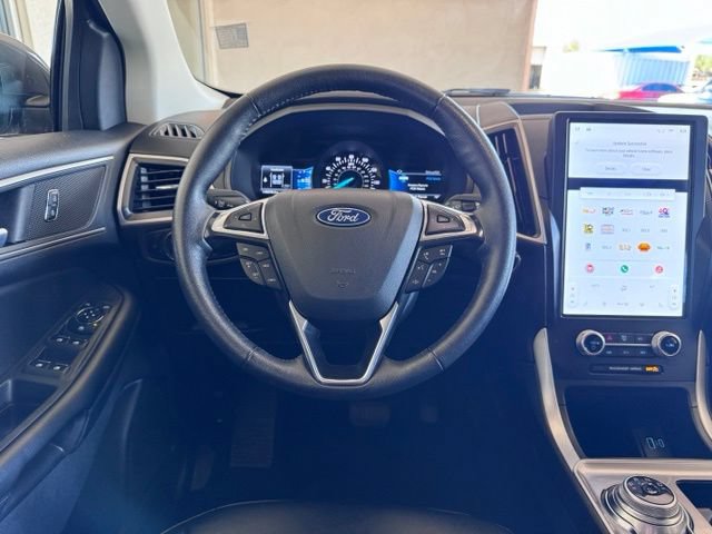 Used 2024 Ford Edge SEL AWD/4WD image 13