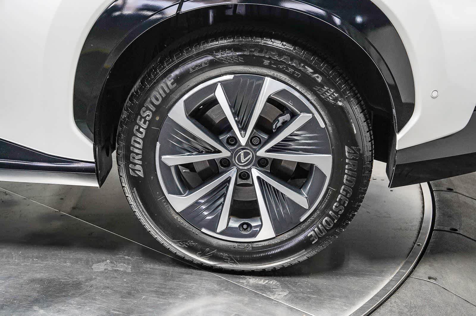 Used 2024 Lexus RZ 300e Premium FWD image 10