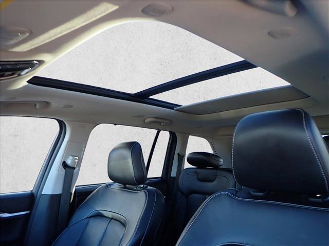 Used 2023 Jeep Grand Cherokee 4WD 4xe w/ Luxury Tech Group II image 15