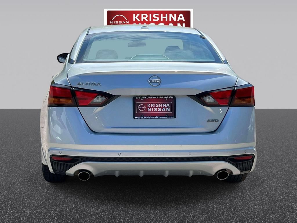 Used 2024 Nissan Altima 2.5 SV w/ SV Premium Package AWD/4WD image 7