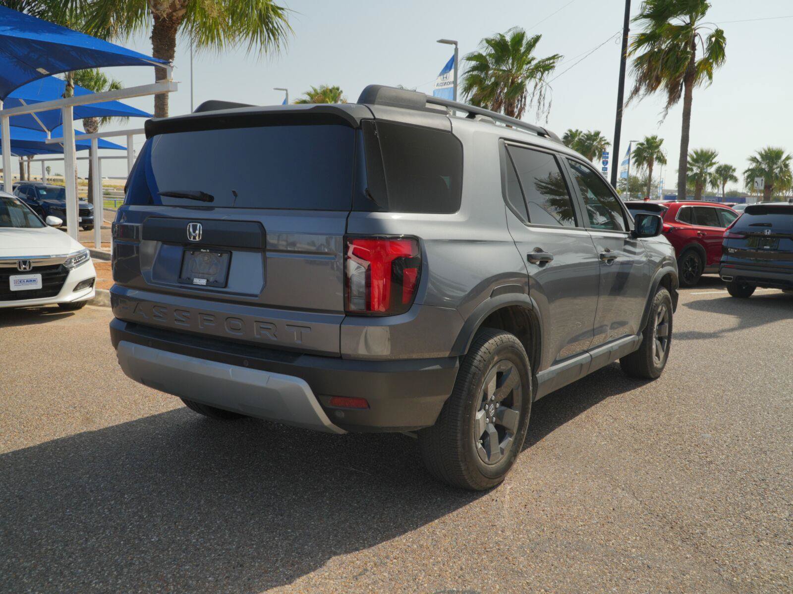 Used 2026 Honda Passport RTL image 3