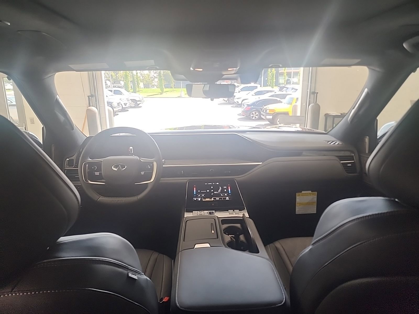 New 2026 INFINITI QX80 Autograph image 36