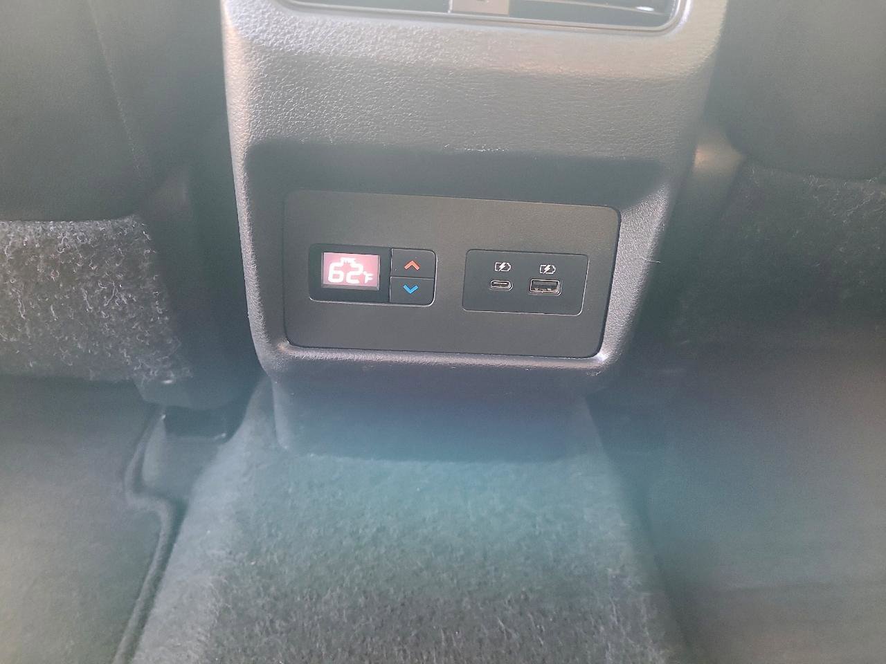 Used 2023 Nissan Rogue SL w/ SL Premium Package image 14