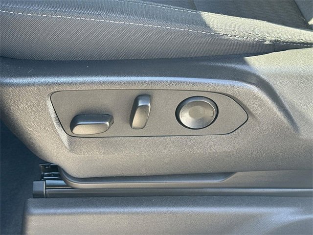 Used 2025 Chevrolet Silverado 3500 LT w/ Convenience Package image 33