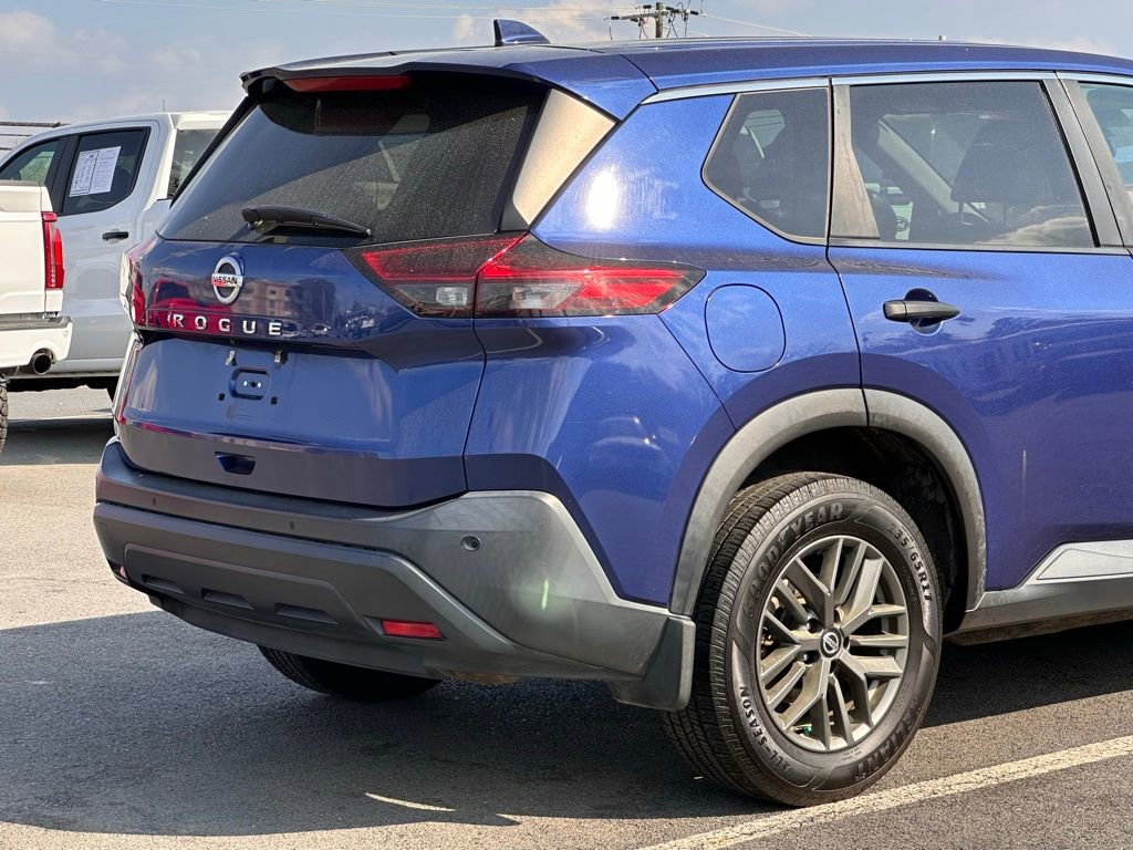 Used 2021 Nissan Rogue S image 39