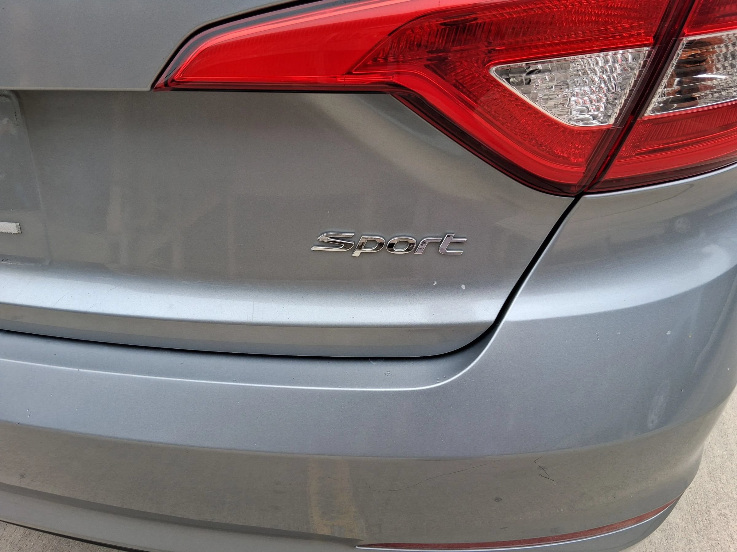Used 2015 Hyundai Sonata Sport w/ Option Group 03 FWD image 8
