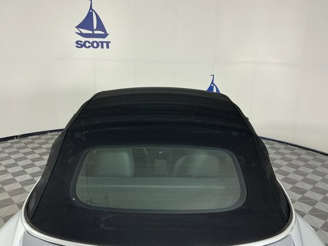 Used 2013 Volkswagen Beetle 2.0T image 18