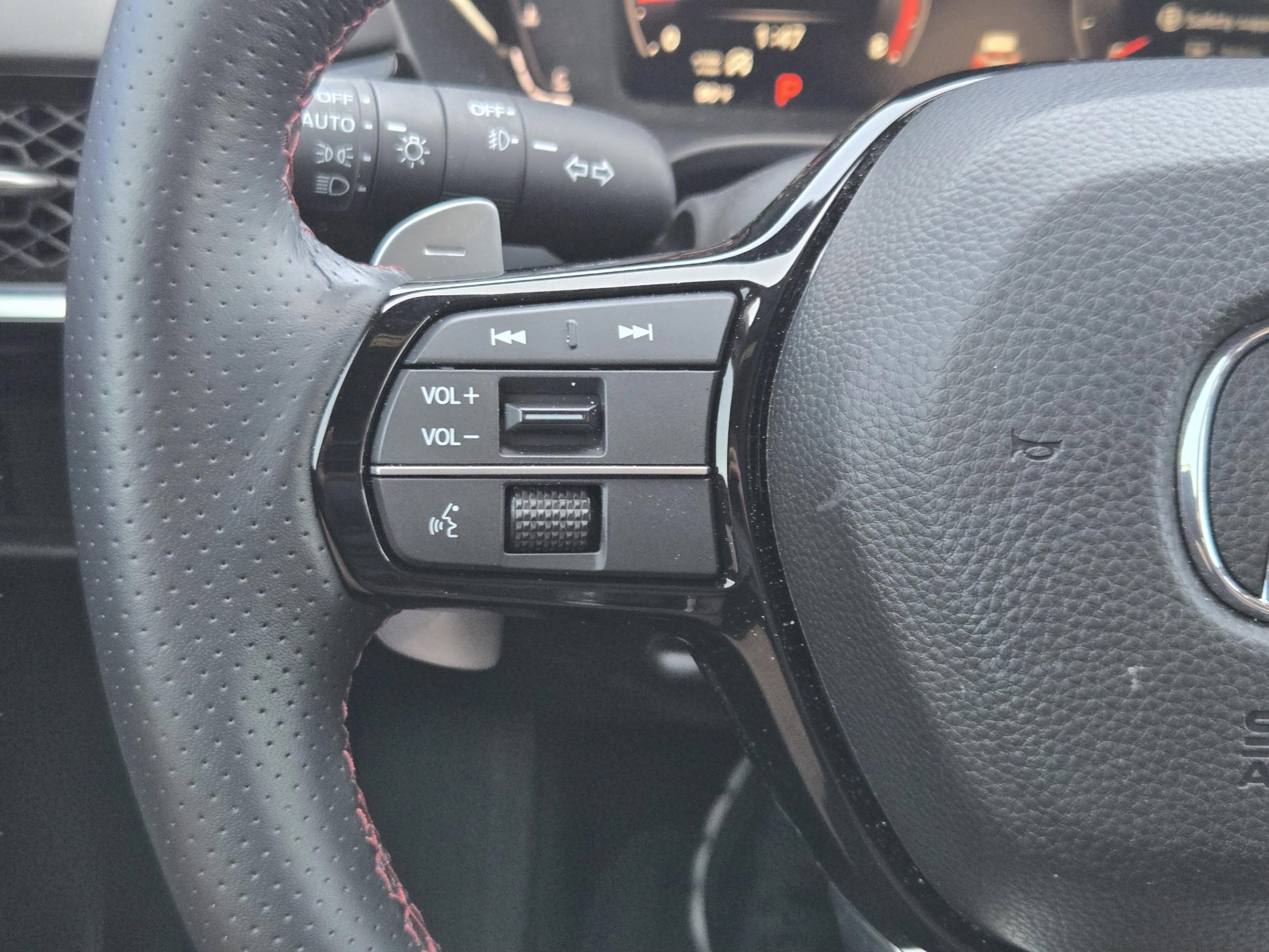 Certified 2025 Acura ADX A-Spec image 20