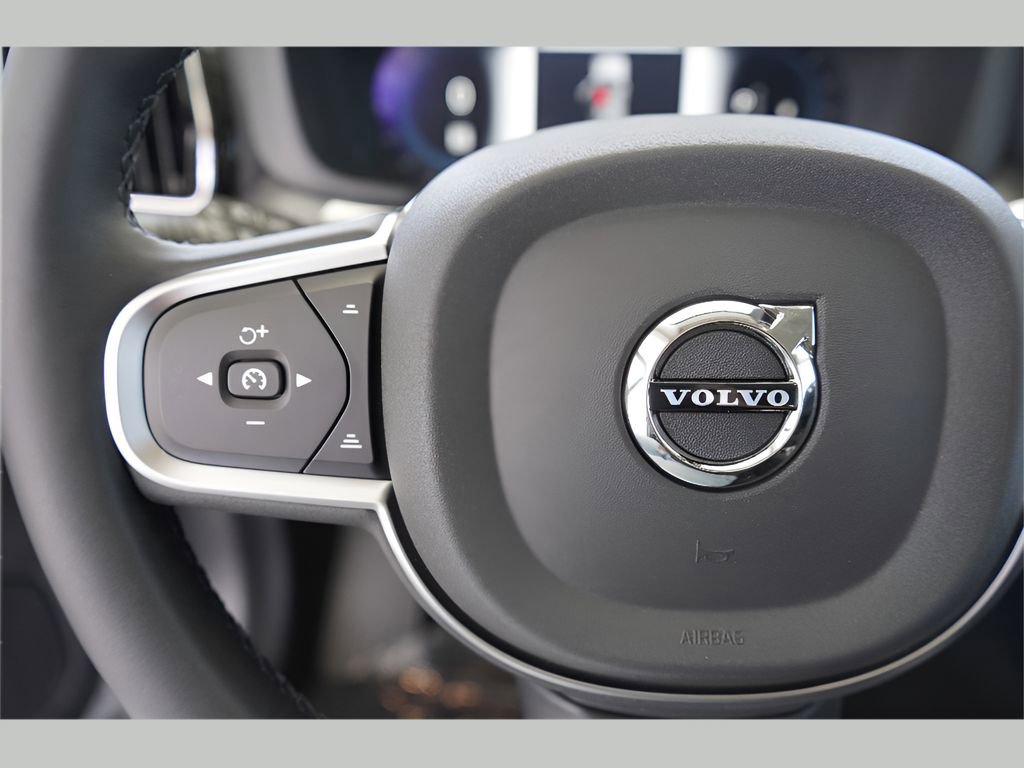 New 2025 Volvo XC60 B5 Core w/ Climate Package image 13