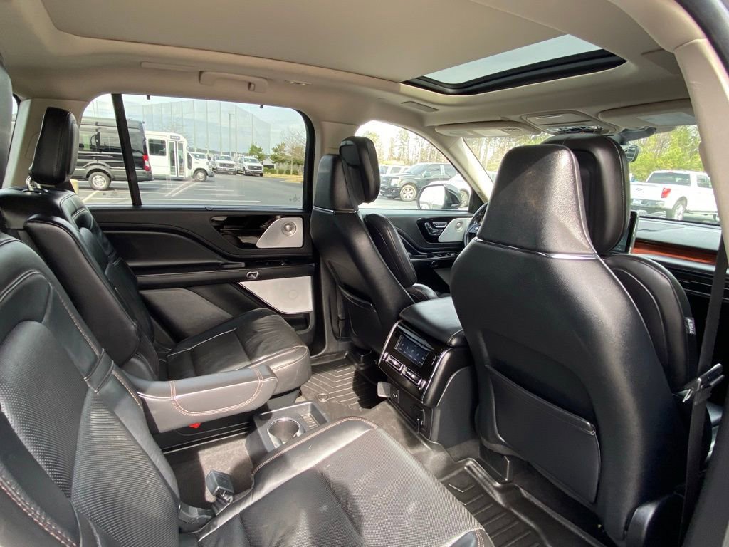 Used 2022 Lincoln Aviator Reserve w/ Equipment Group 201A image 29