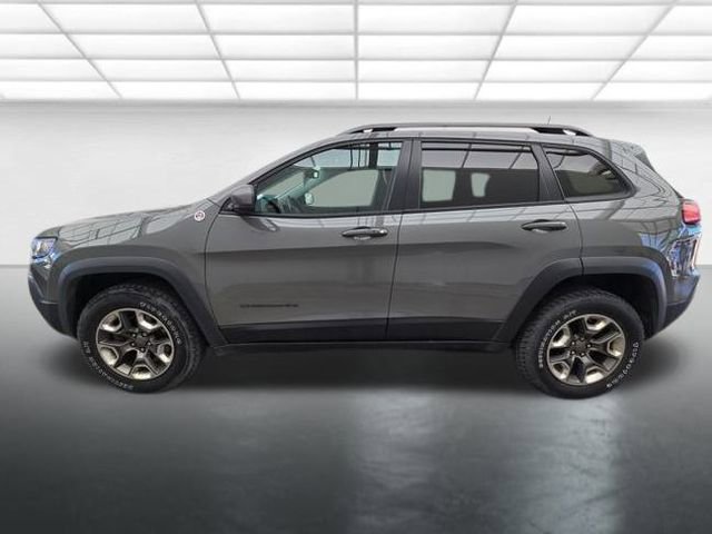 Used 2019 Jeep Cherokee Trailhawk w/ Cold Weather Group image 2