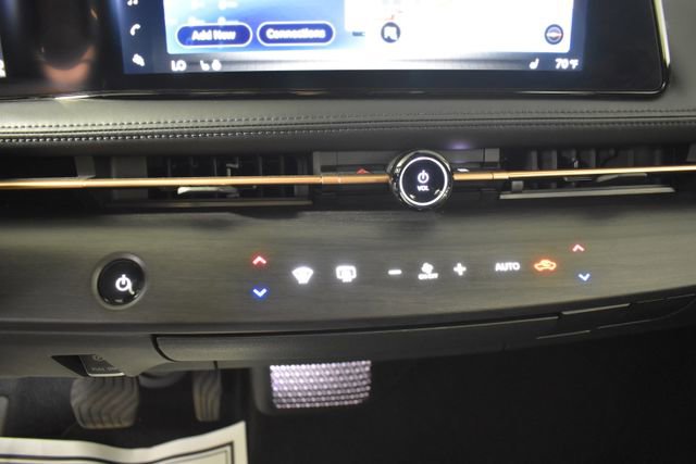 Certified 2024 Nissan Ariya AWD image 18