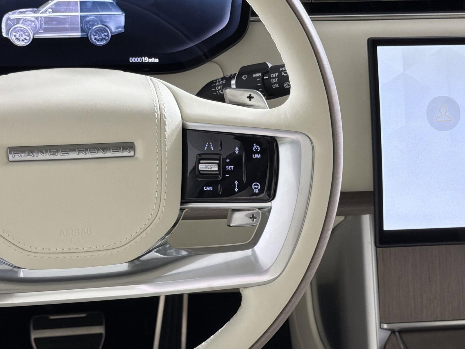 New 2026 Land Rover Range Rover Autobiography image 13