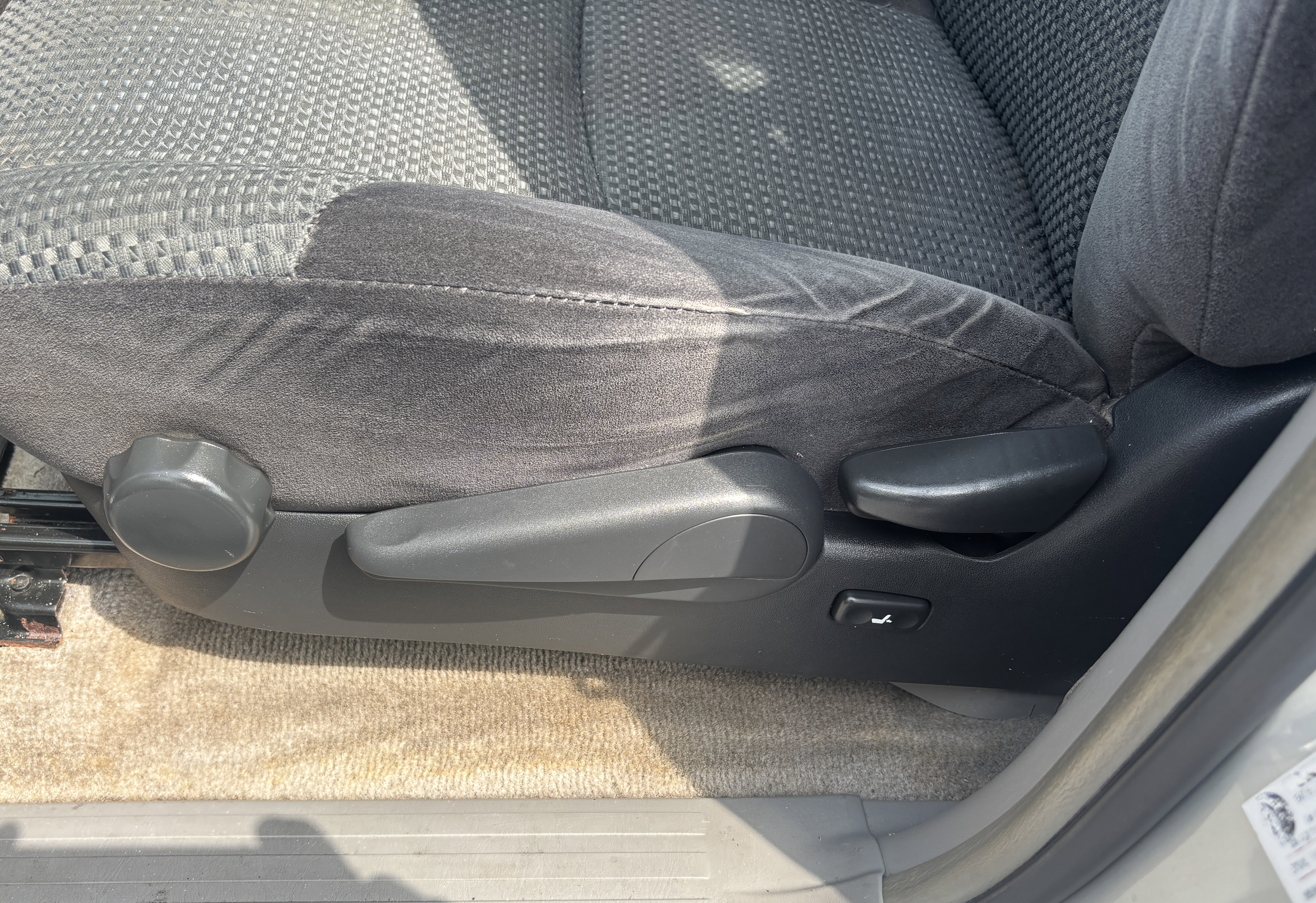 Used 2004 Toyota 4Runner Sport image 13