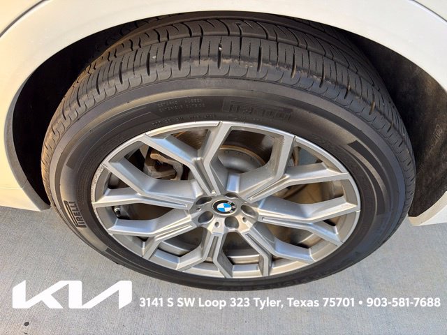 Used 2019 BMW X7 xDrive40i w/ Premium Package AWD/4WD image 8