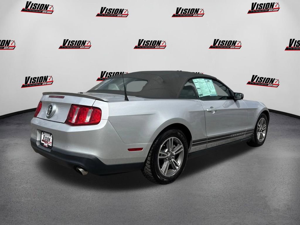 Used 2012 Ford Mustang Premium image 5