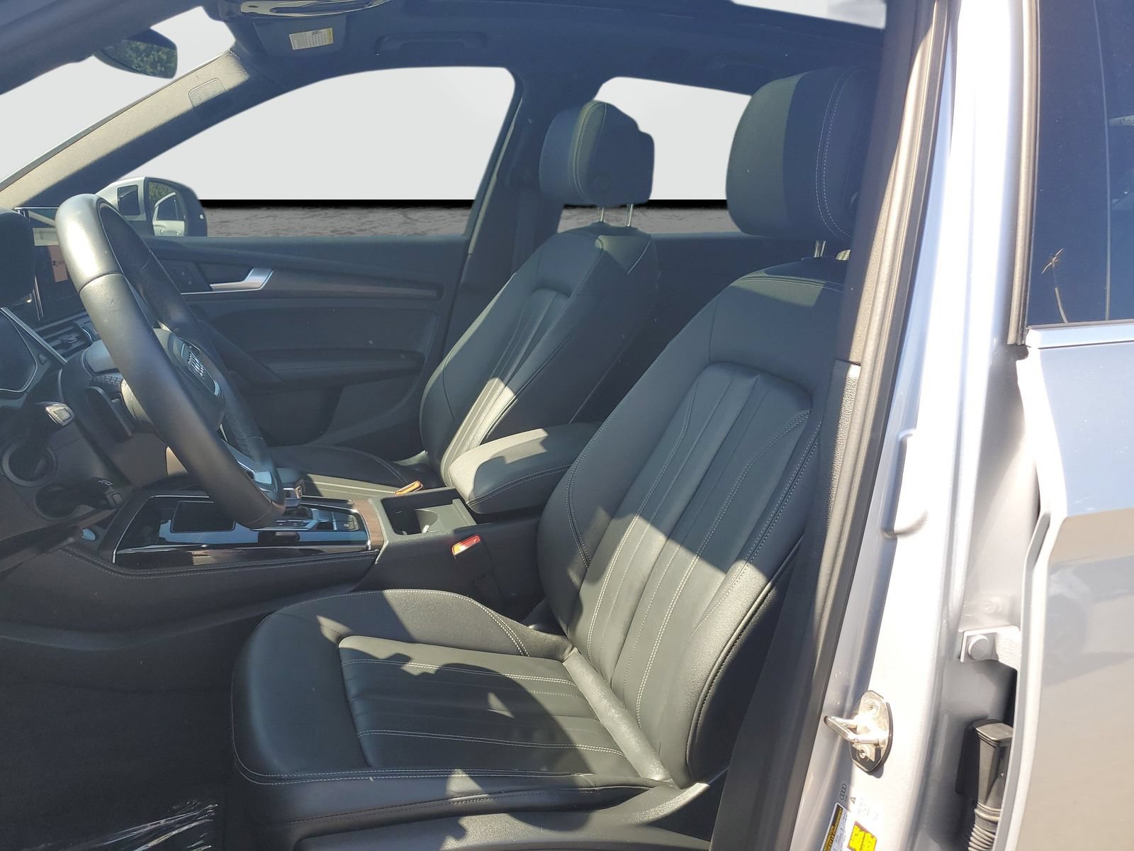 Used 2023 Audi Q5 2.0T Premium Plus w/ Premium Plus Package AWD/4WD image 18