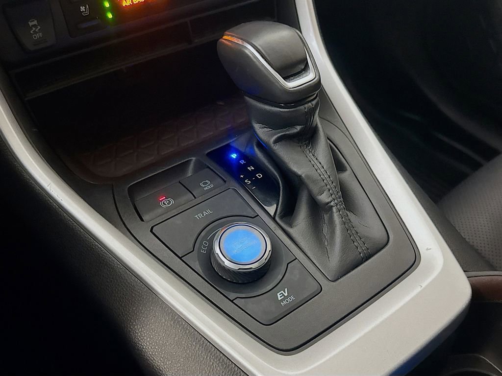 Used 2022 Toyota RAV4 Limited w/ Limited Grade Weather Package image 20