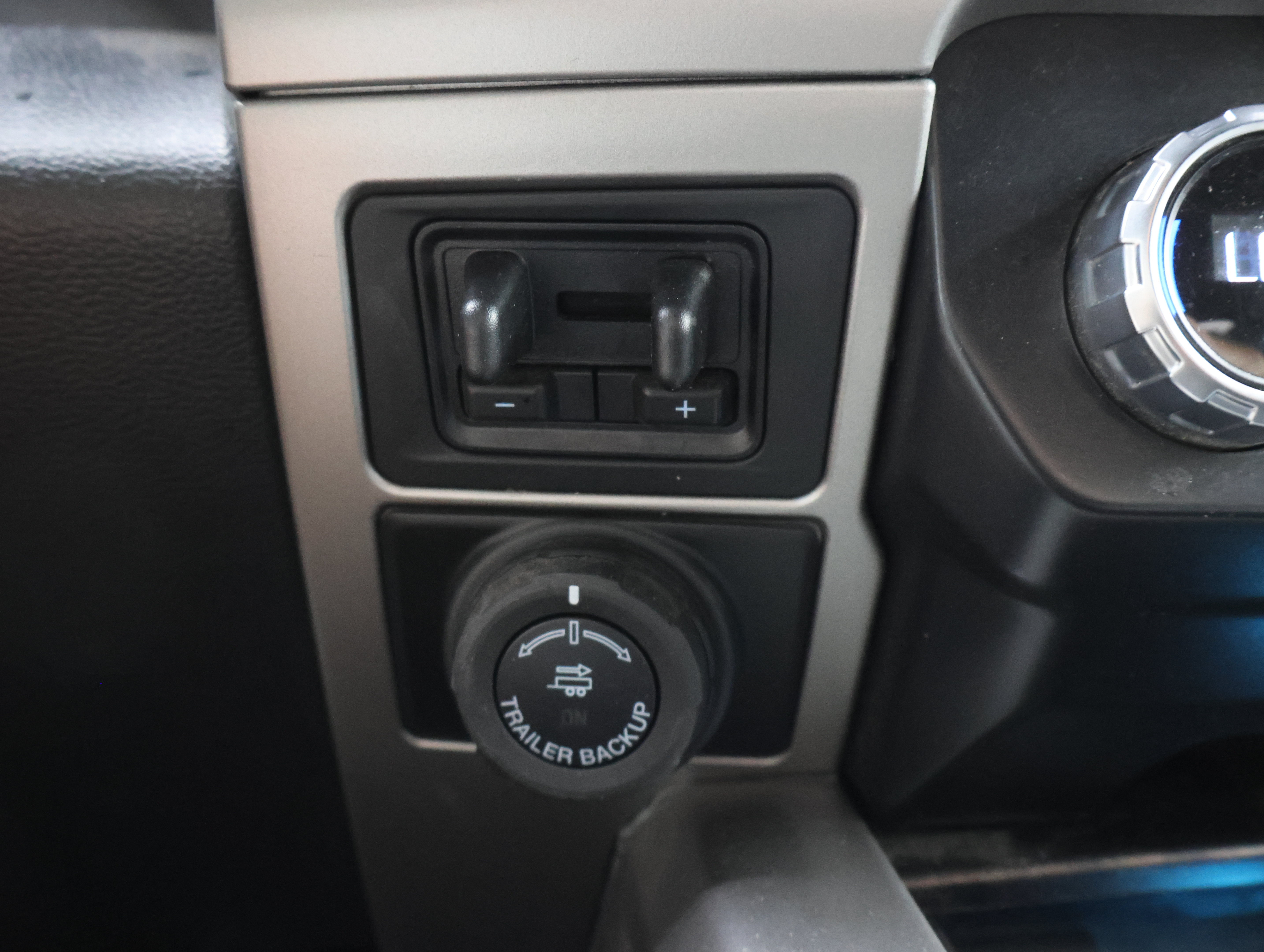 Used 2022 Ford F250 Lariat w/ Lariat Value Package AWD/4WD image 55