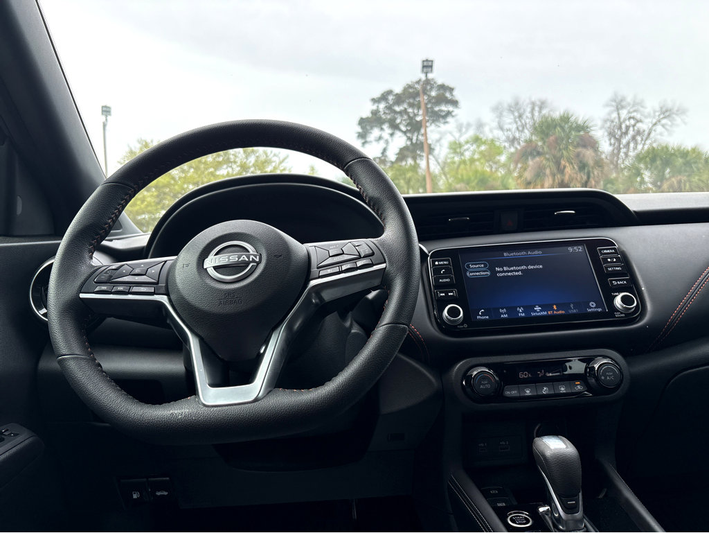 Used 2024 Nissan Kicks SR image 11