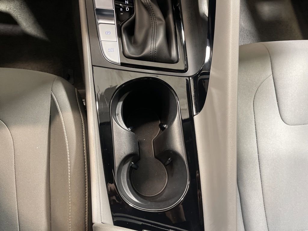 Used 2025 Hyundai Elantra SEL image 26