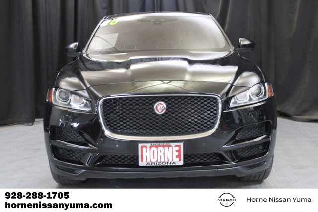 Used 2020 Jaguar F-PACE Prestige image 2