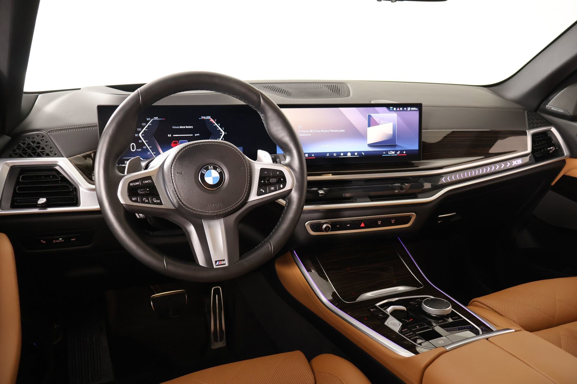 Used 2026 BMW X5 xDrive40i w/ M Sport Package AWD/4WD image 2