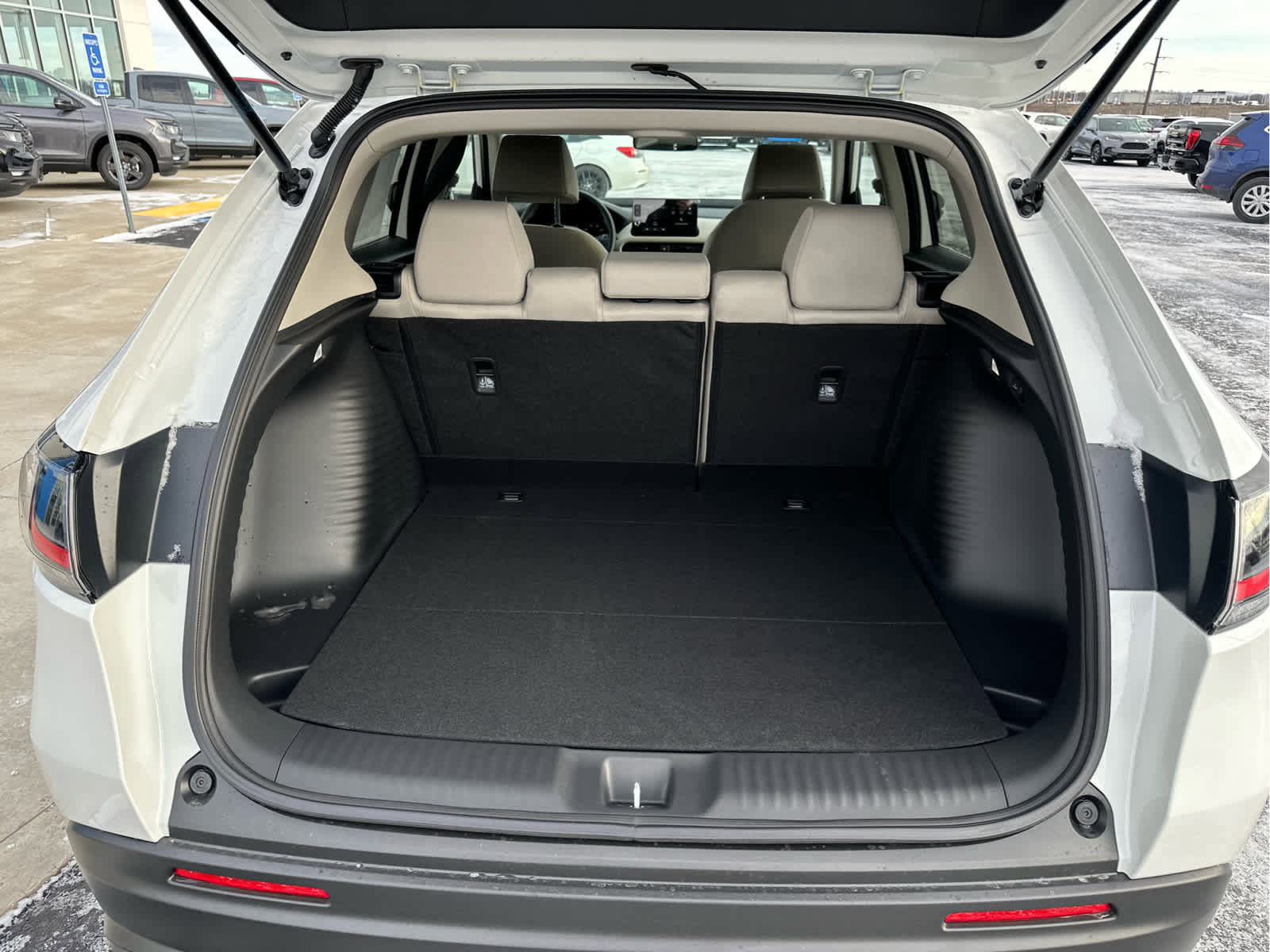 New 2026 Honda HR-V LX image 41