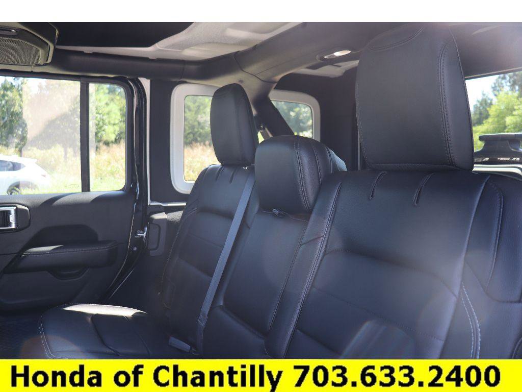 Used 2019 Jeep Wrangler Unlimited Sahara w/ Quick Order Package 24M Moab image 24