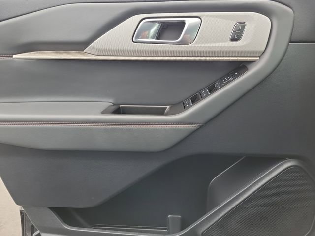 Used 2026 Ford Explorer Active RWD image 21