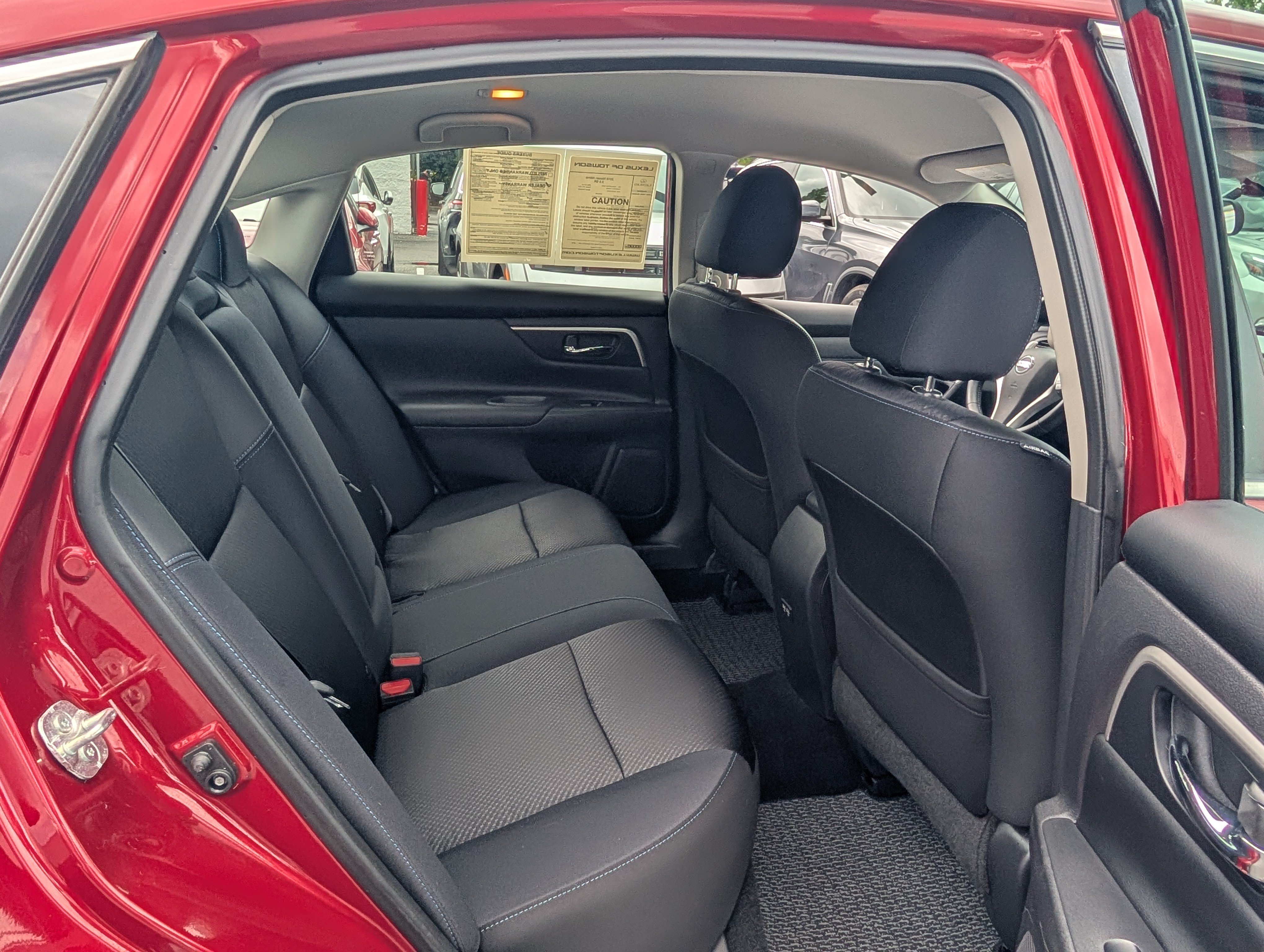 Used 2018 Nissan Altima 2.5 SR FWD image 12