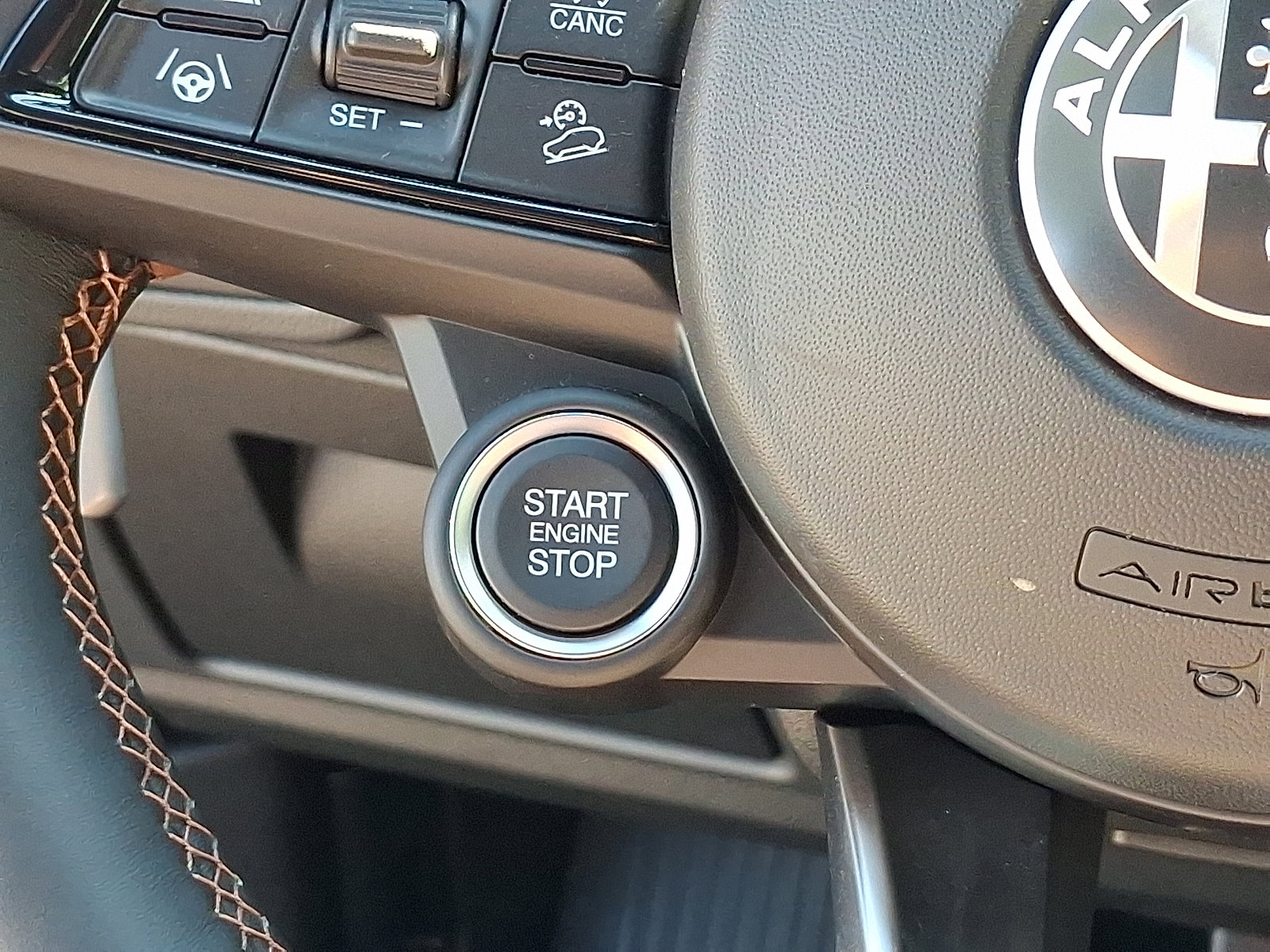 New 2025 Alfa Romeo Stelvio Sprint image 22