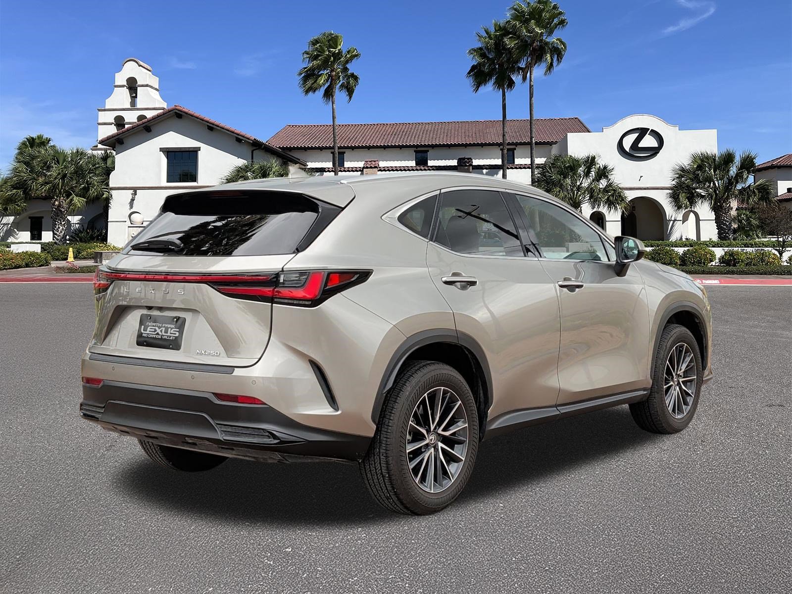 Used 2025 Lexus NX 250 FWD w/ Accessory Package (Z2) image 2