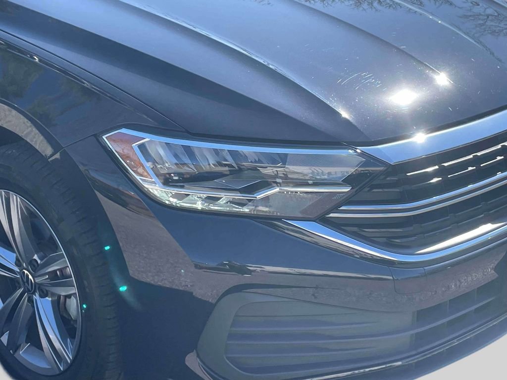 Used 2023 Volkswagen Jetta SE w/ Panoramic Sunroof Package image 10