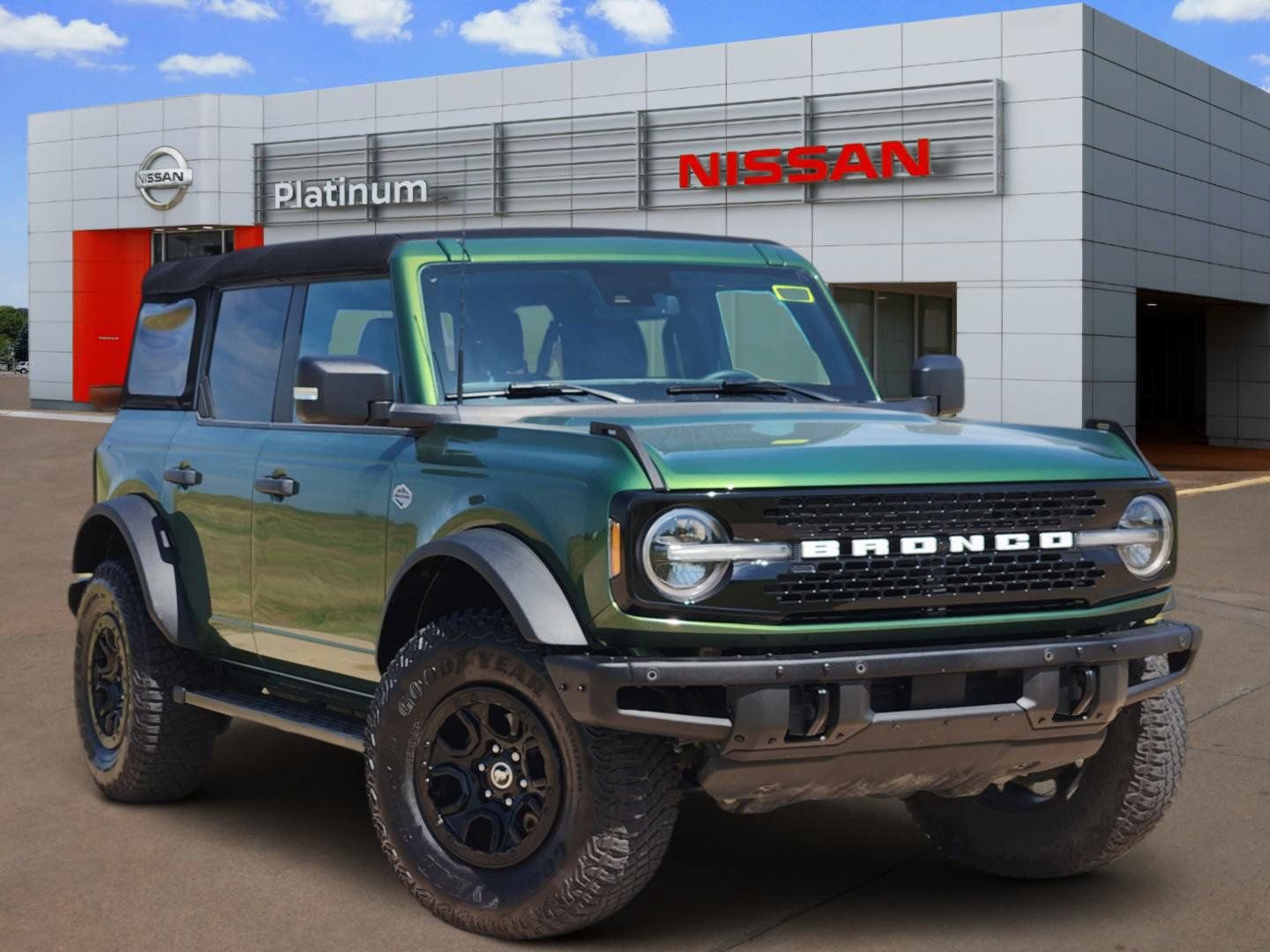 Used 2024 Ford Bronco Wildtrak AWD/4WD image 1