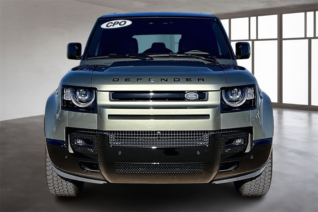 Certified 2025 Land Rover Defender 110 X-Dynamic SE image 3