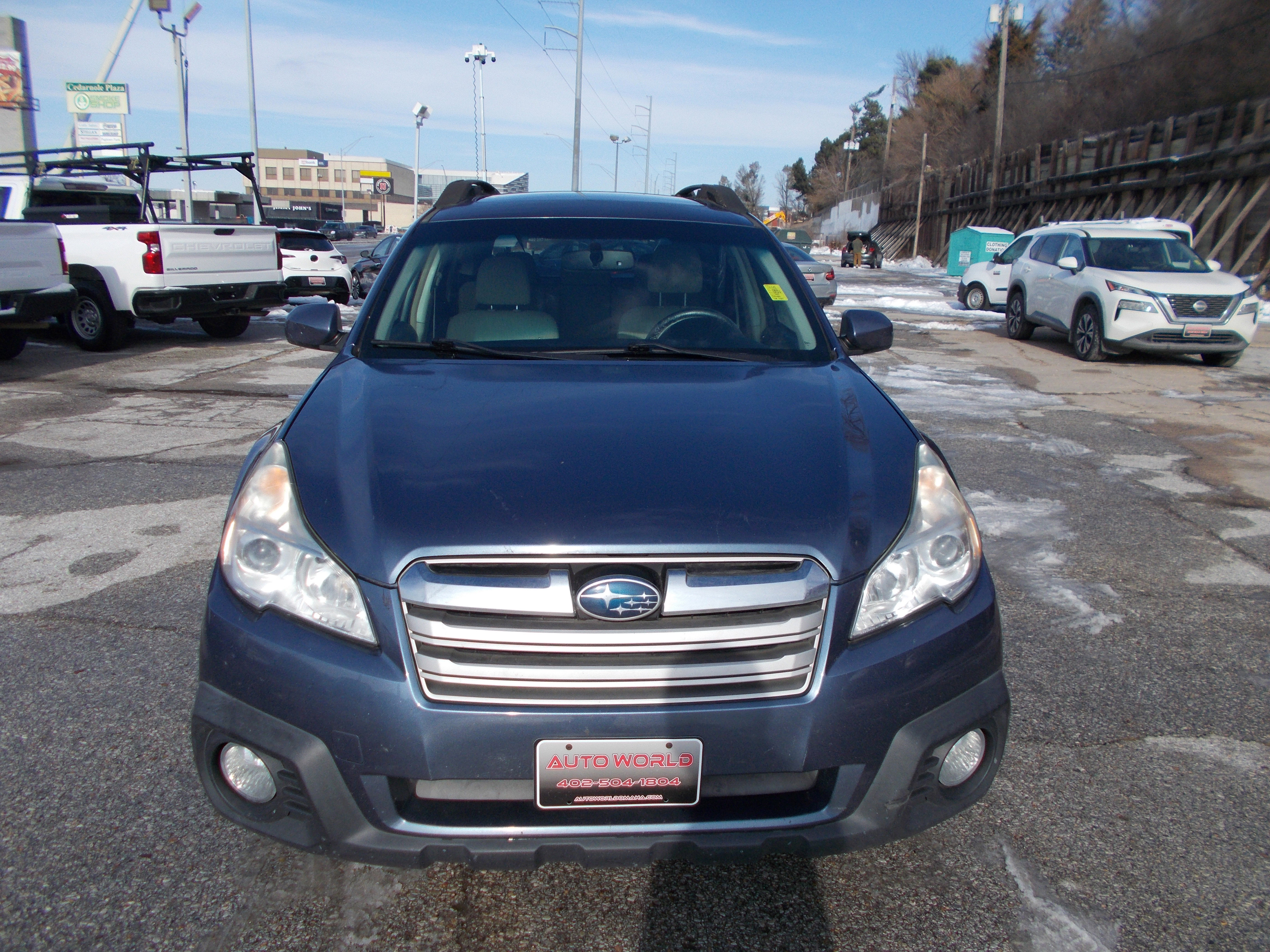 Used 2013 Subaru Outback 2.5i Premium image 2