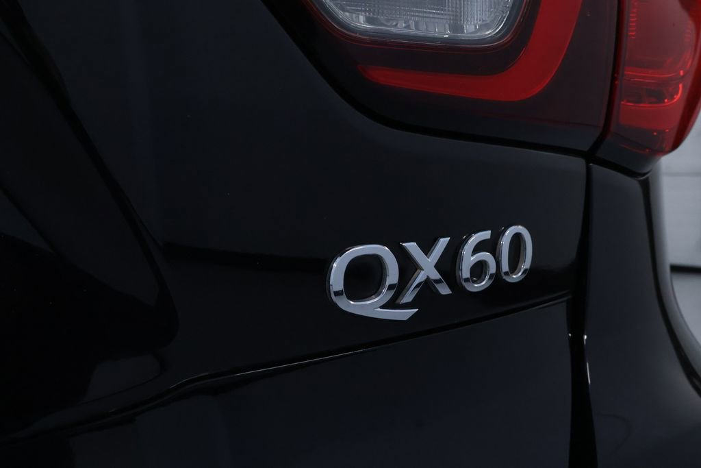 Used 2019 INFINITI QX60 Luxe w/ Essential Package image 10