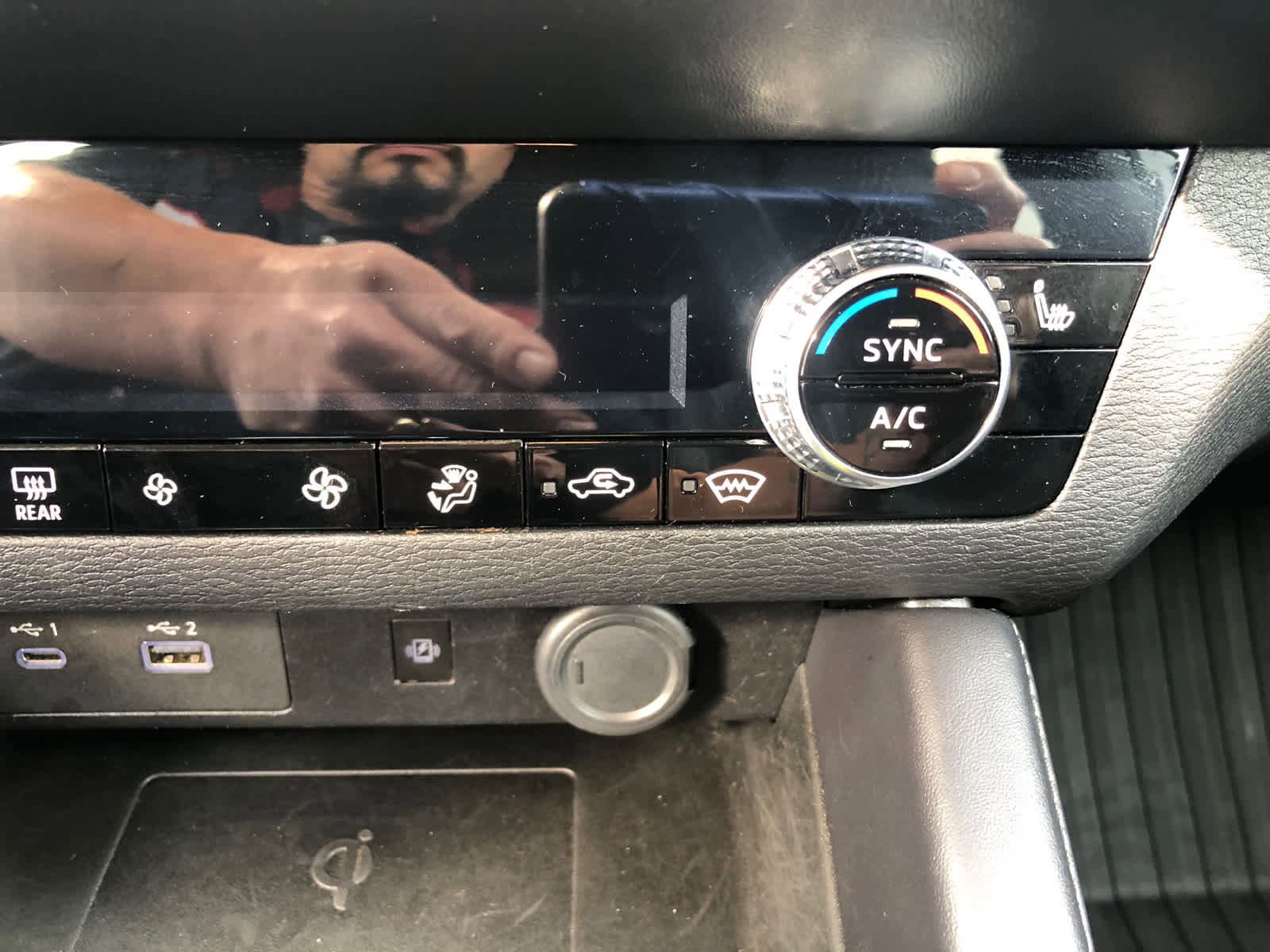 Used 2024 Mitsubishi Outlander SE image 18