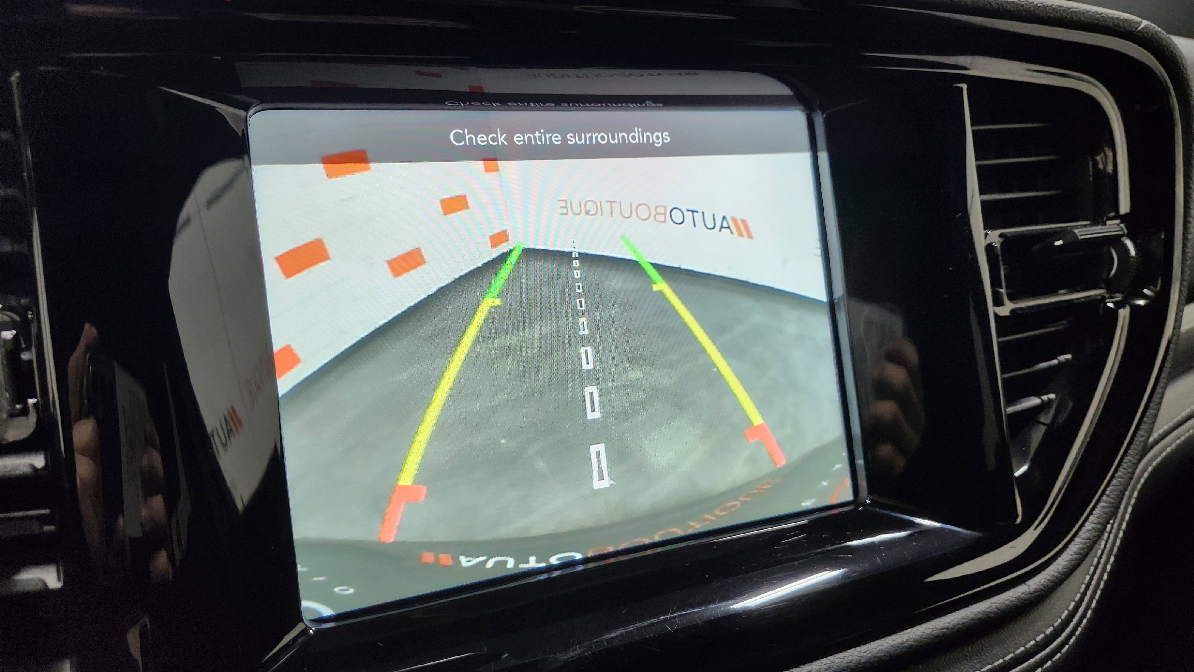 Used 2022 Dodge Durango SXT w/ Blacktop Package image 4