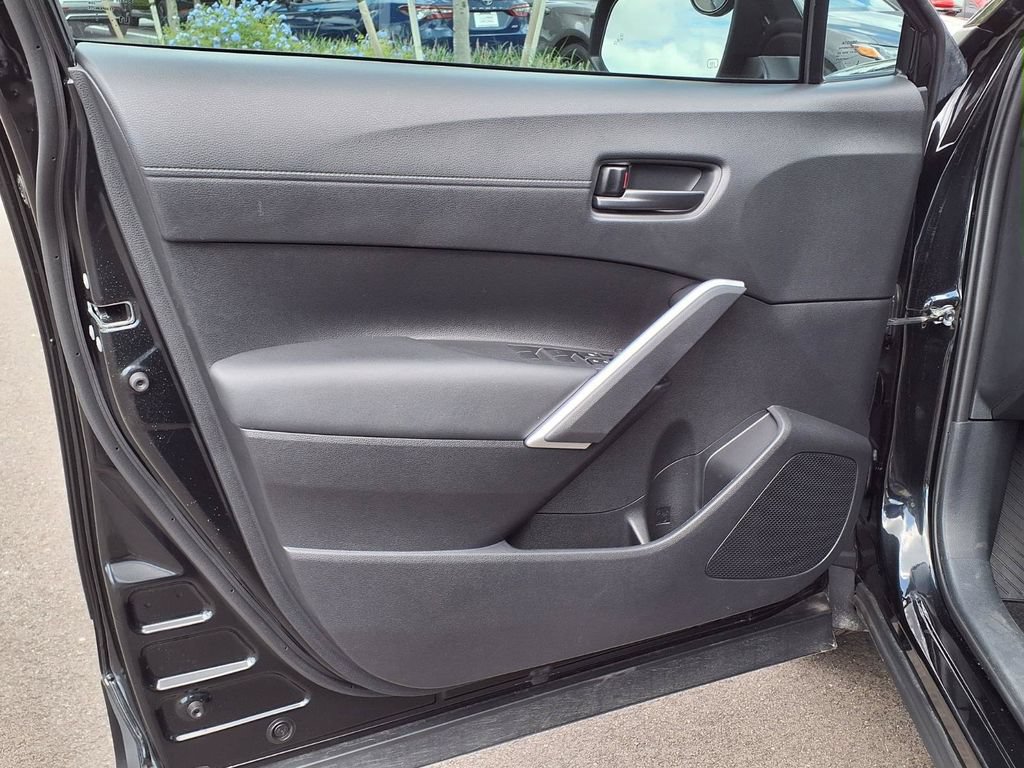Used 2024 Toyota Corolla Cross LE FWD image 24