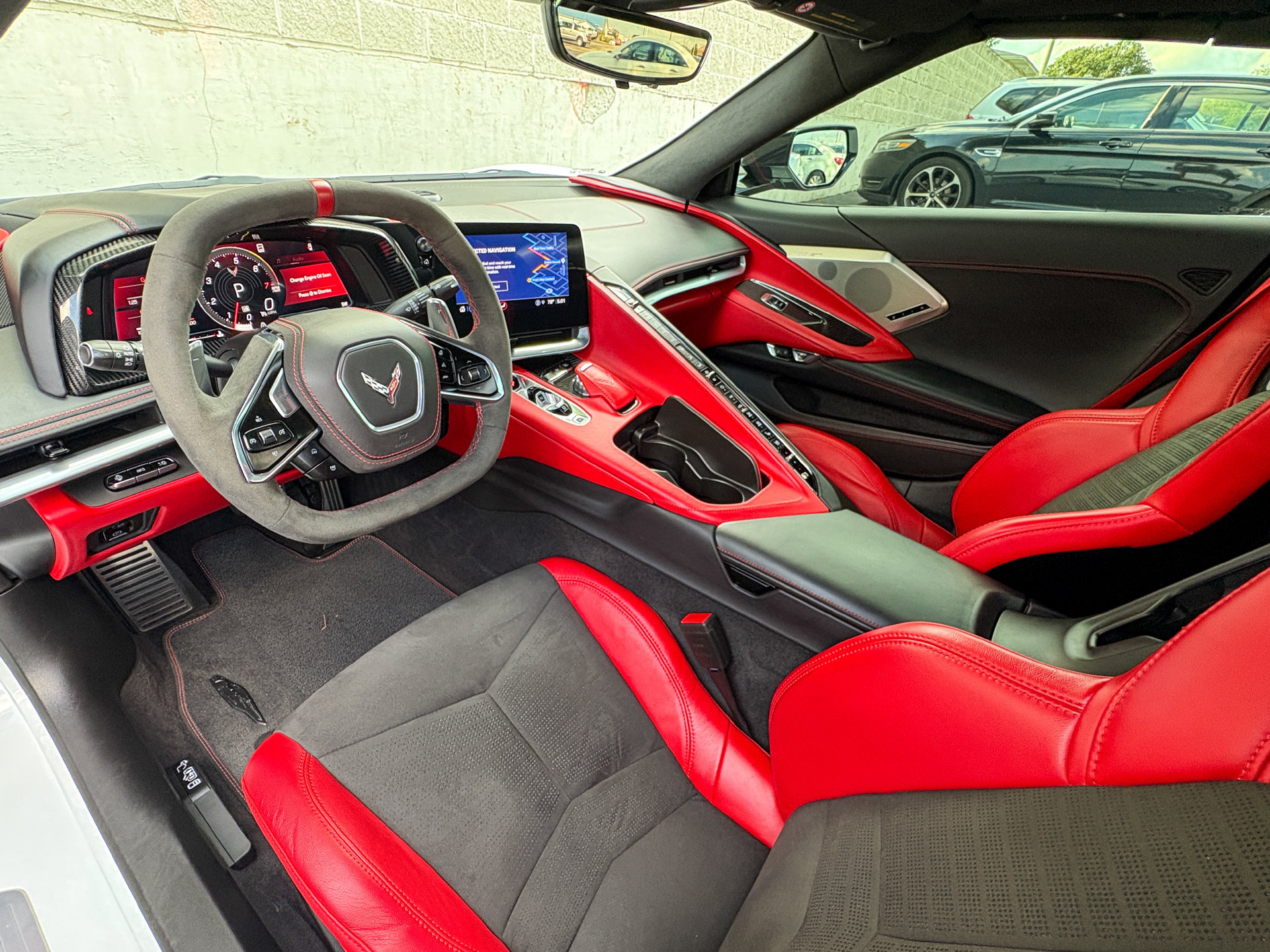 Used 2023 Chevrolet Corvette Stingray Premium Conv w/ Z51 Performance Package RWD image 2