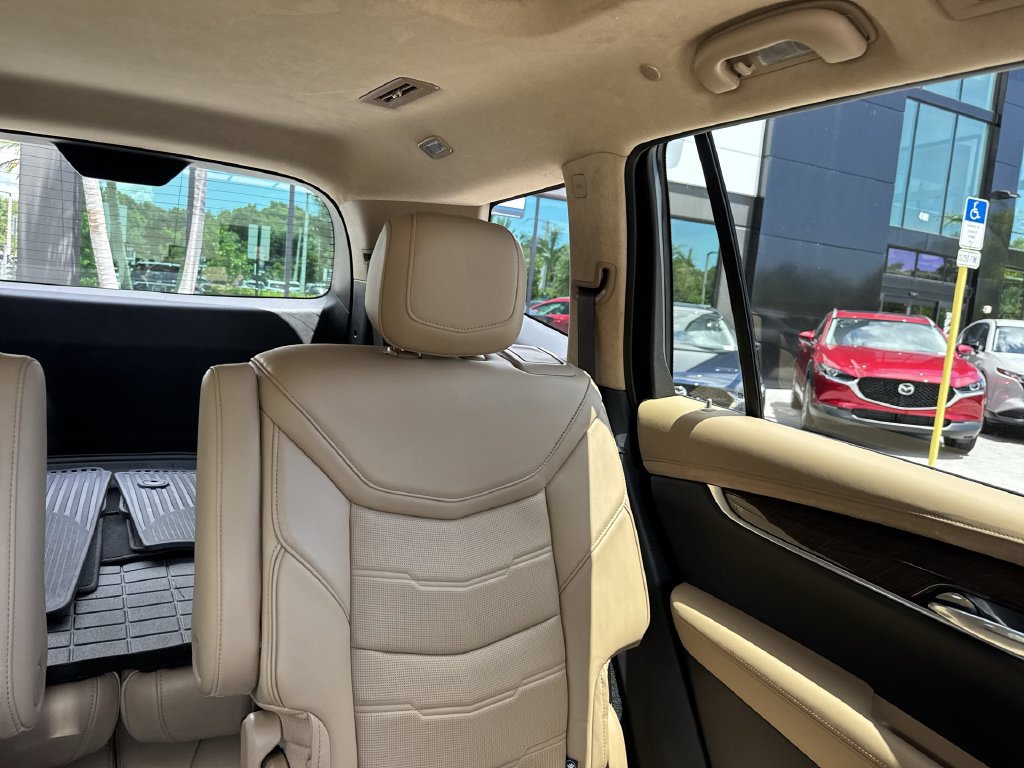 Used 2024 Cadillac XT6 Sport w/ Platinum Package AWD/4WD image 19