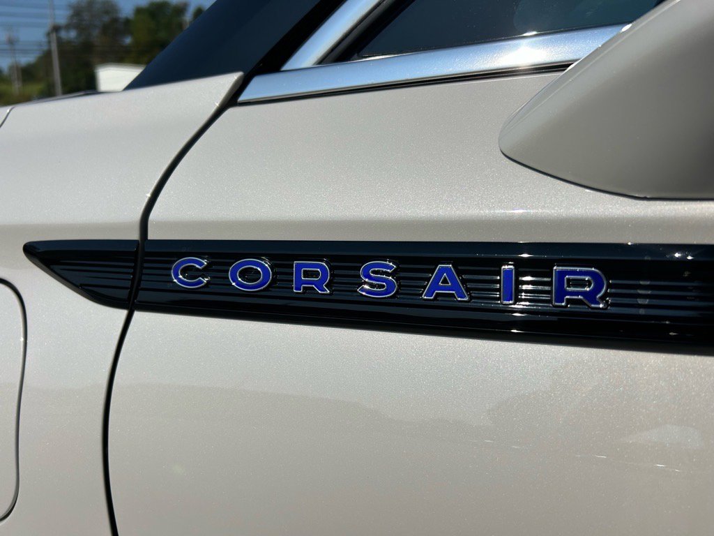 Used 2024 Lincoln Corsair Grand Touring w/ Equipment Group 301A image 12