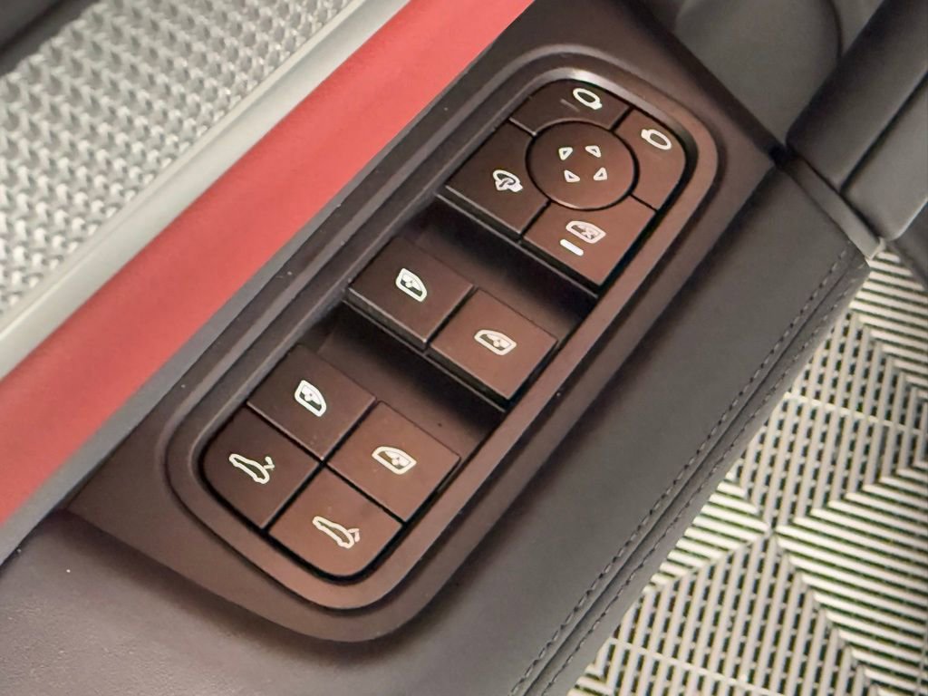 New 2026 Porsche Cayenne image 27