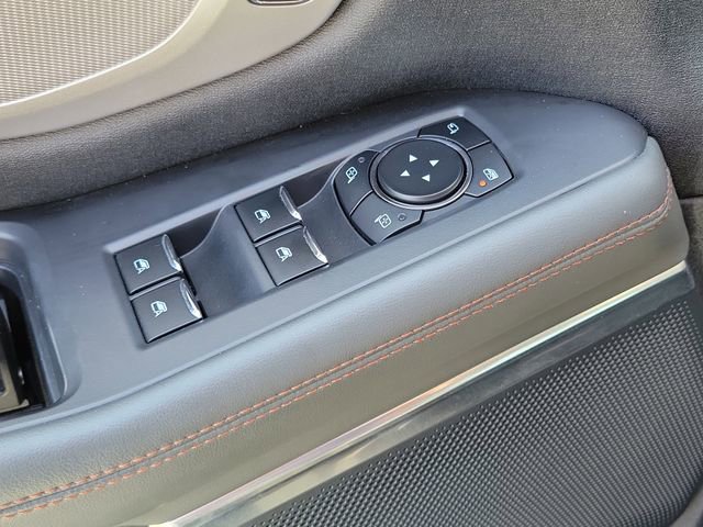 Certified 2025 Ford Expedition Active AWD/4WD image 15